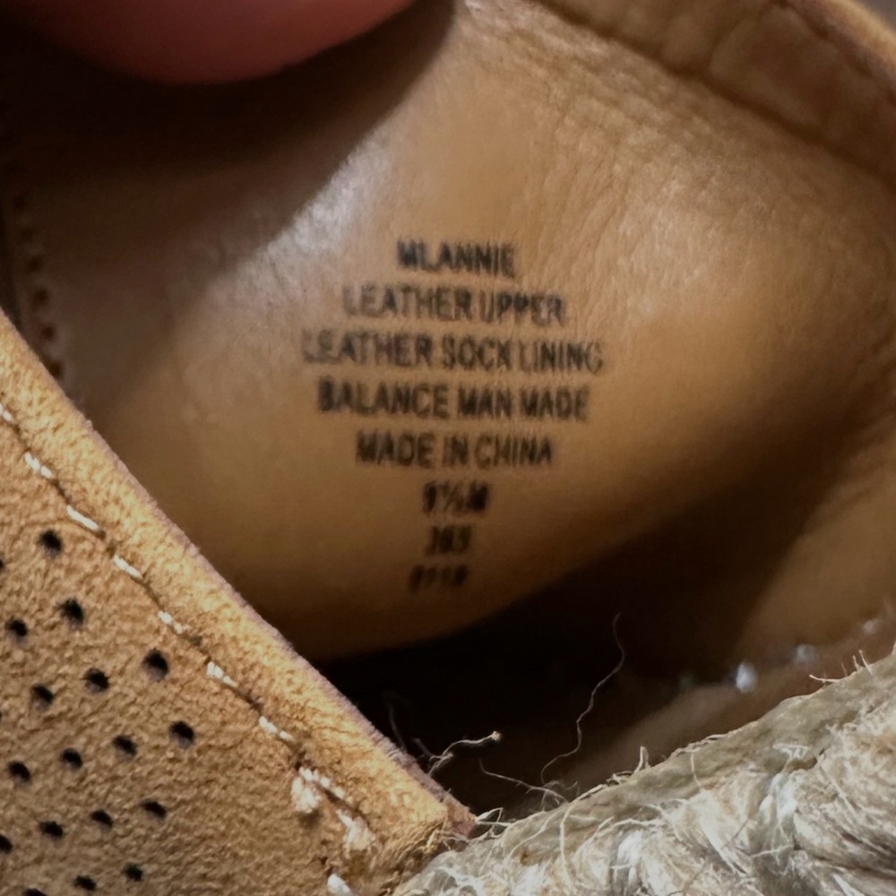 Marc Fisher Tan Perforated Espadrille Wedges size 9.5 - Picture 8 of 8